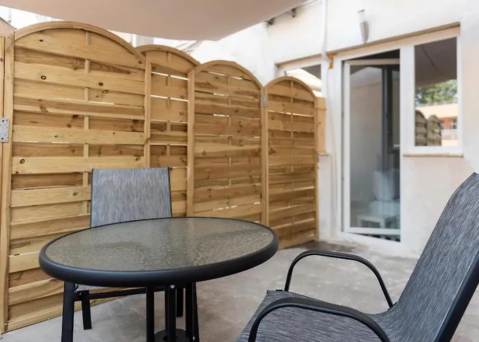 Liberal Mini Rooms & Suites