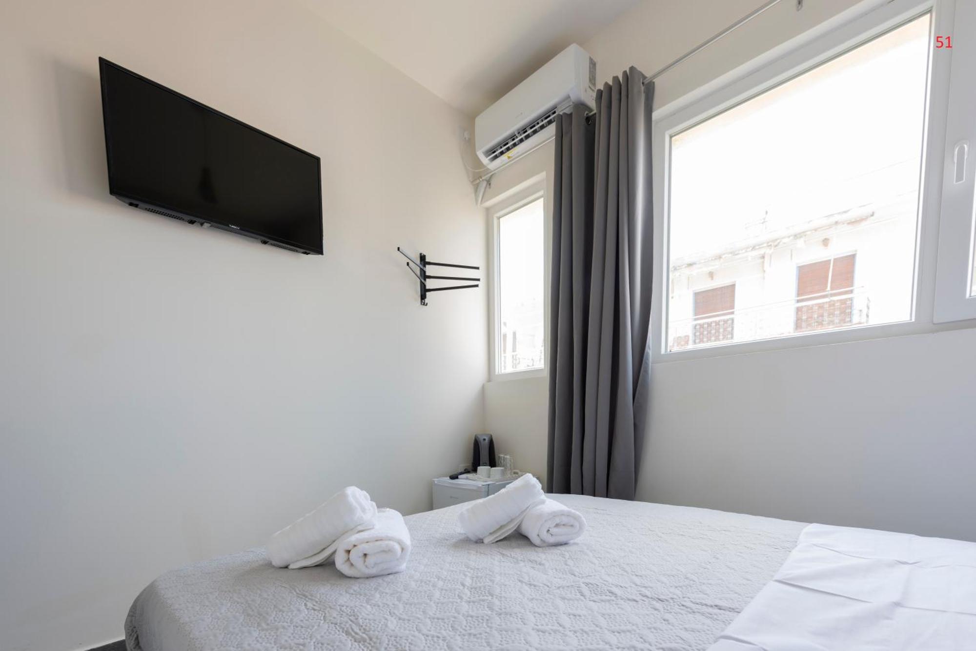 Liberal Mini & Apartment Athens